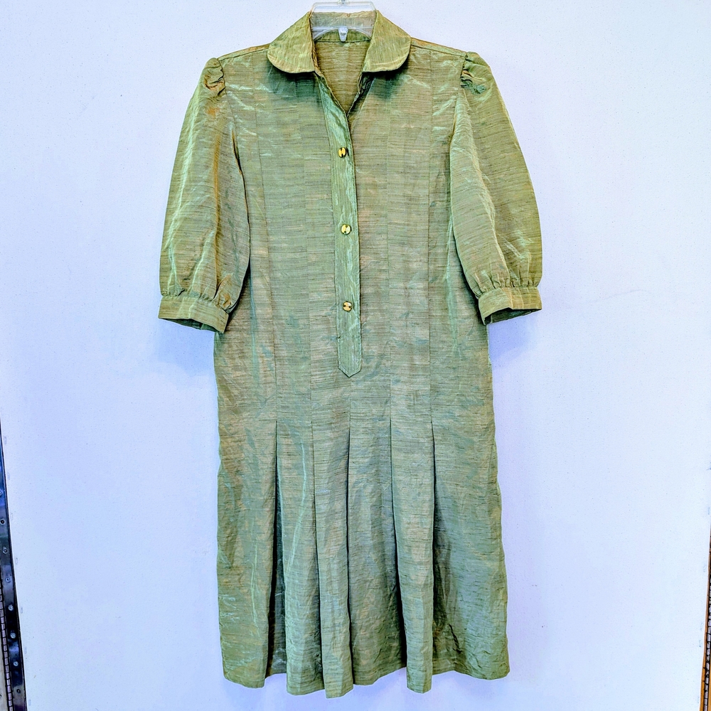 Elegant Peridot Green Vintage Dress